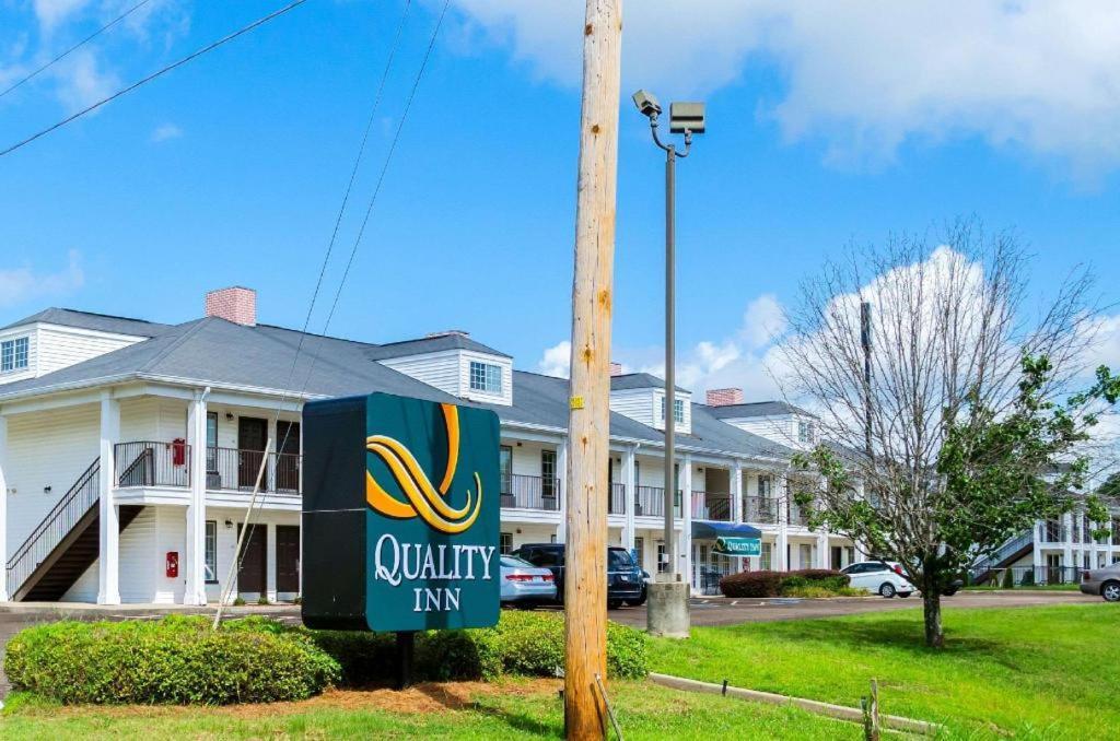 Quality Inn Vicksburg Buitenkant foto